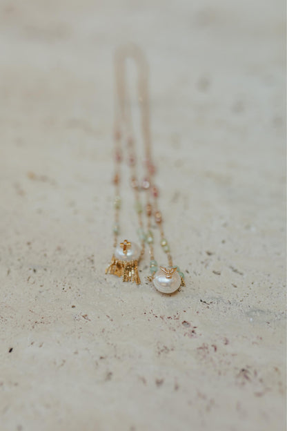 Colar Escapulário Espírito Santo Pérola Pedras Naturais  Dourado
