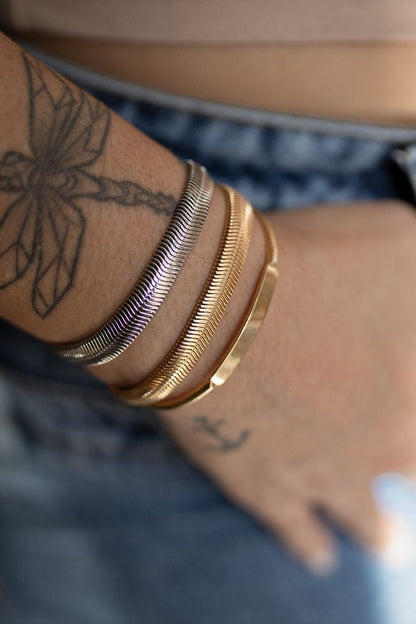 Bracelete Placa Liso Dourado
