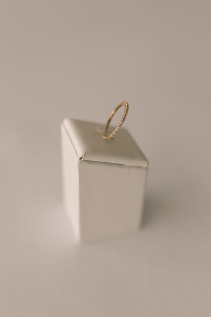 Anel Aparador de Aliança Dourado