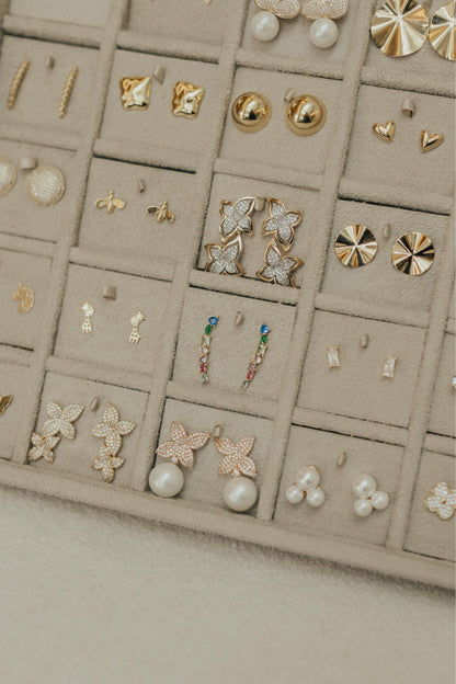 Brinco Ear Cuff Camélia Mix de Banhos