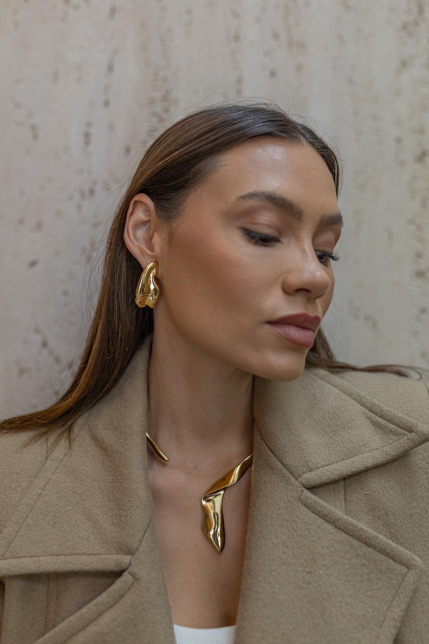 Choker Aro Folha Dourado