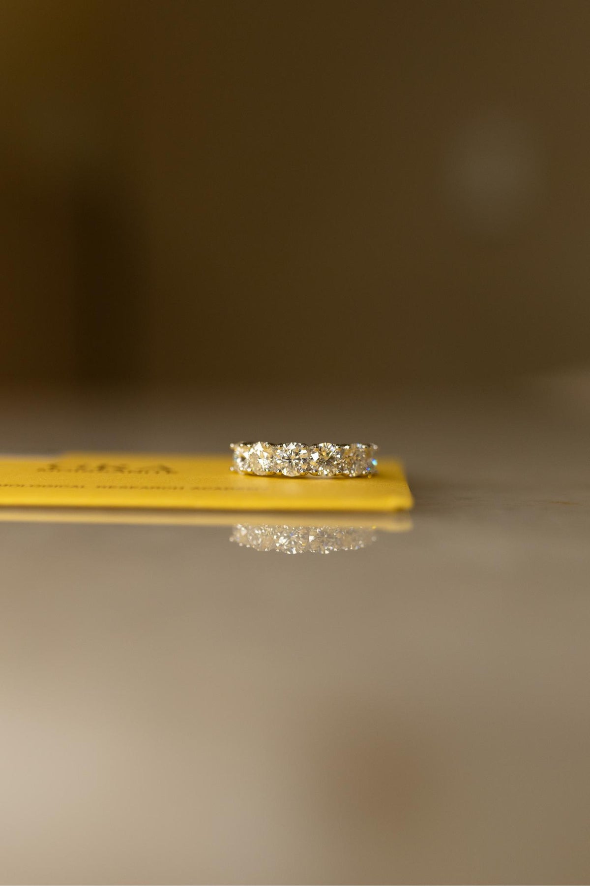 Anel Meia Aliança 5mm  Moissanite Prata 925 Ródio Branco
