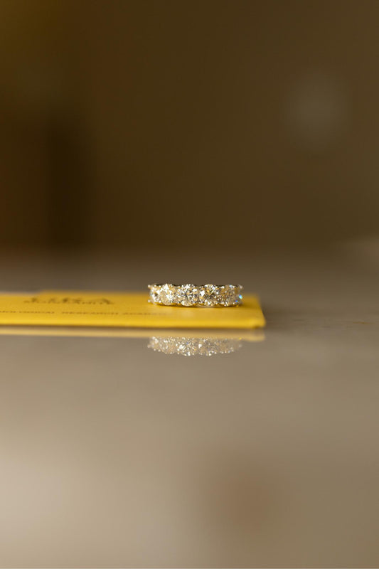 Anel Meia Aliança 5mm  Moissanite Prata 925 Ródio Branco