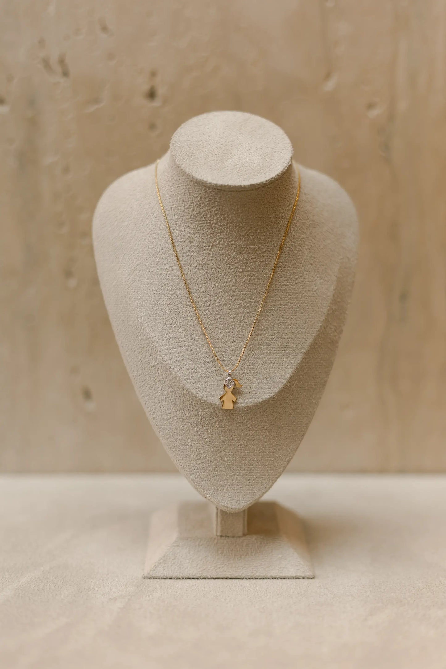 Colar Filhos Com Coração Cravejado Dourado