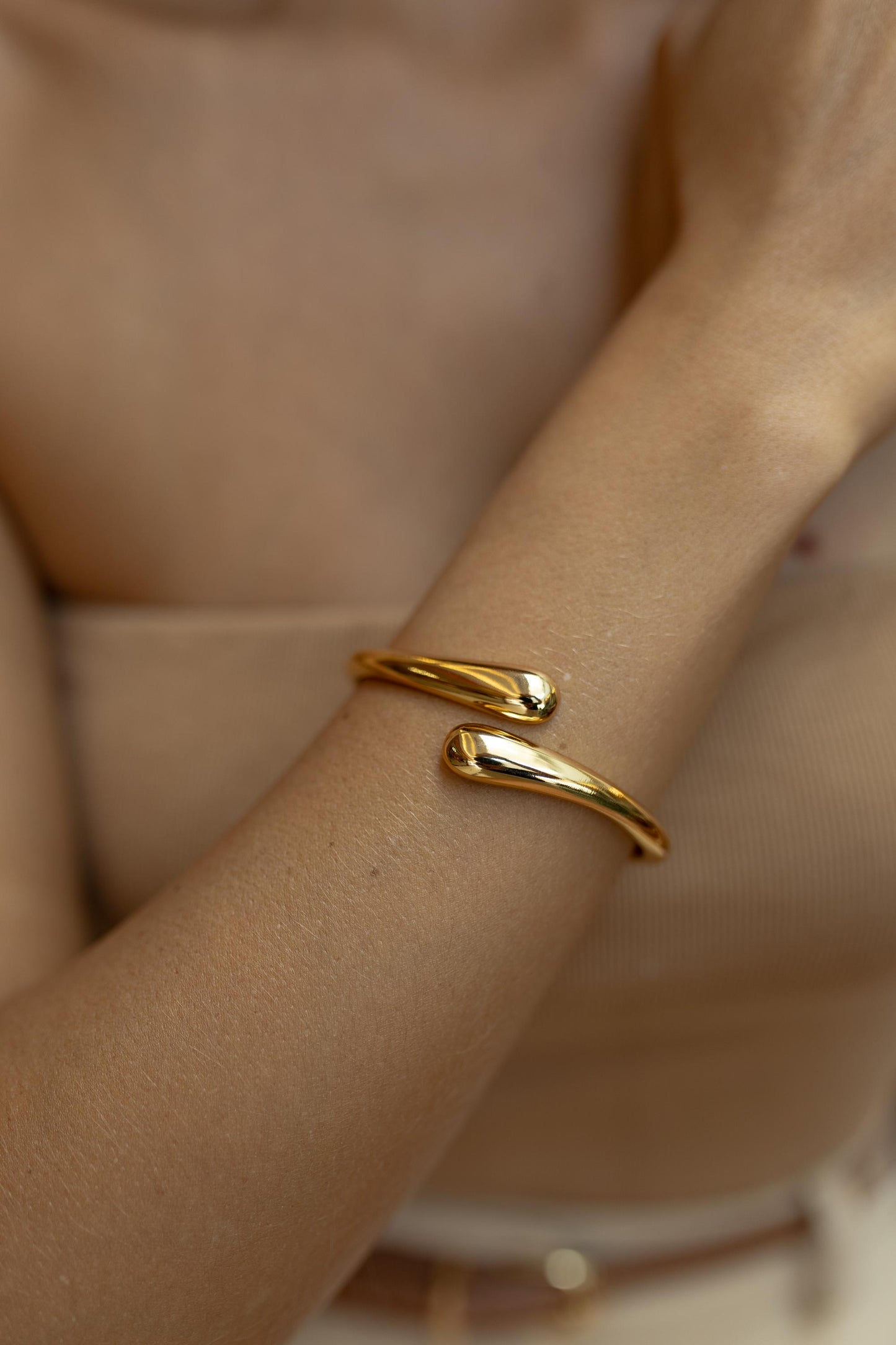 Bracelete Gota Fina Dourado