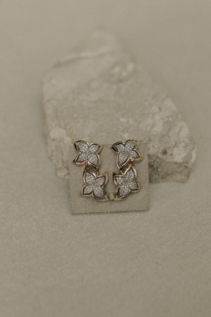 Brinco Ear Cuff Camélia Mix de Banhos