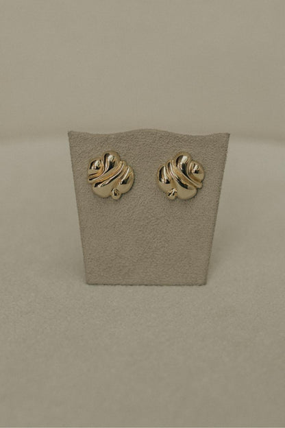 Brinco Plissado Geométrico Dourado