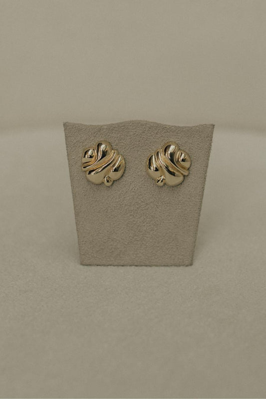 Brinco Plissado Geométrico Dourado