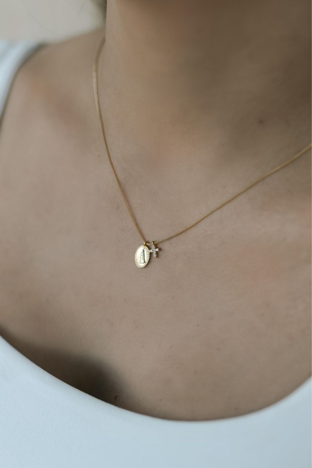 Colar Nossa Senhora Aparecida Cruz Cravejada Dourado