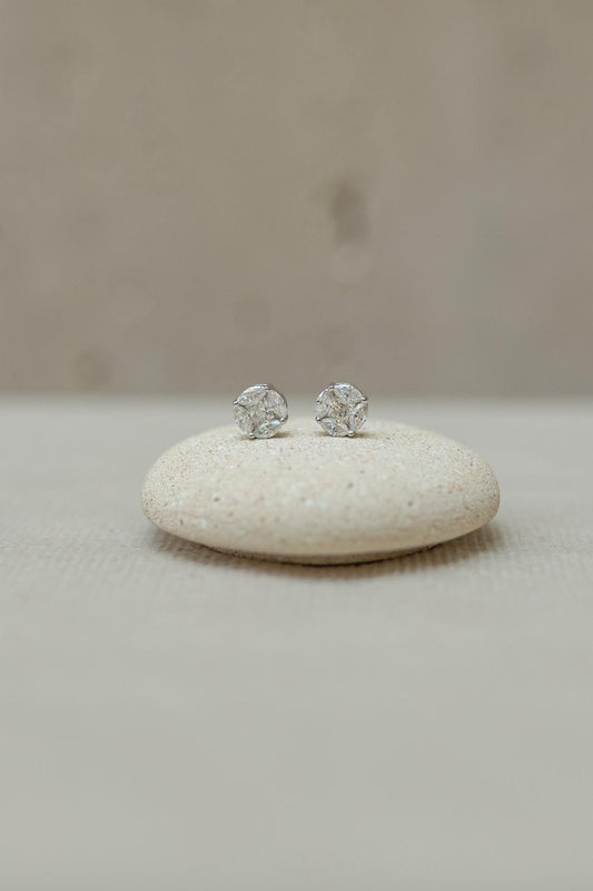 Brinco Illusion Moissanite 8mm Prata 925