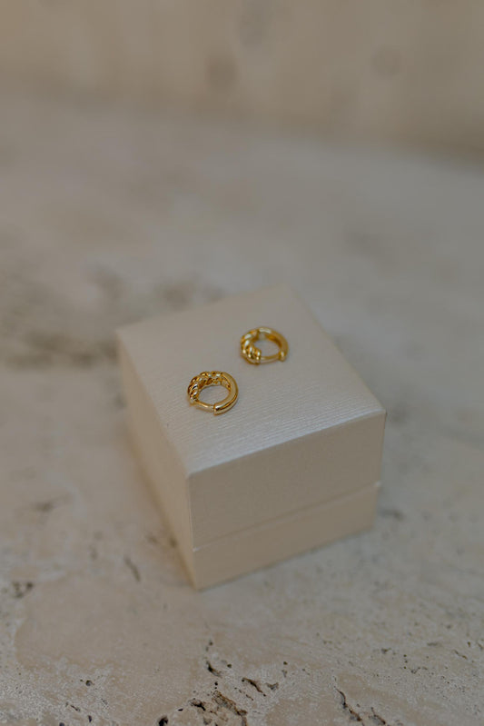 Brinco Argola Croissant M Dourado