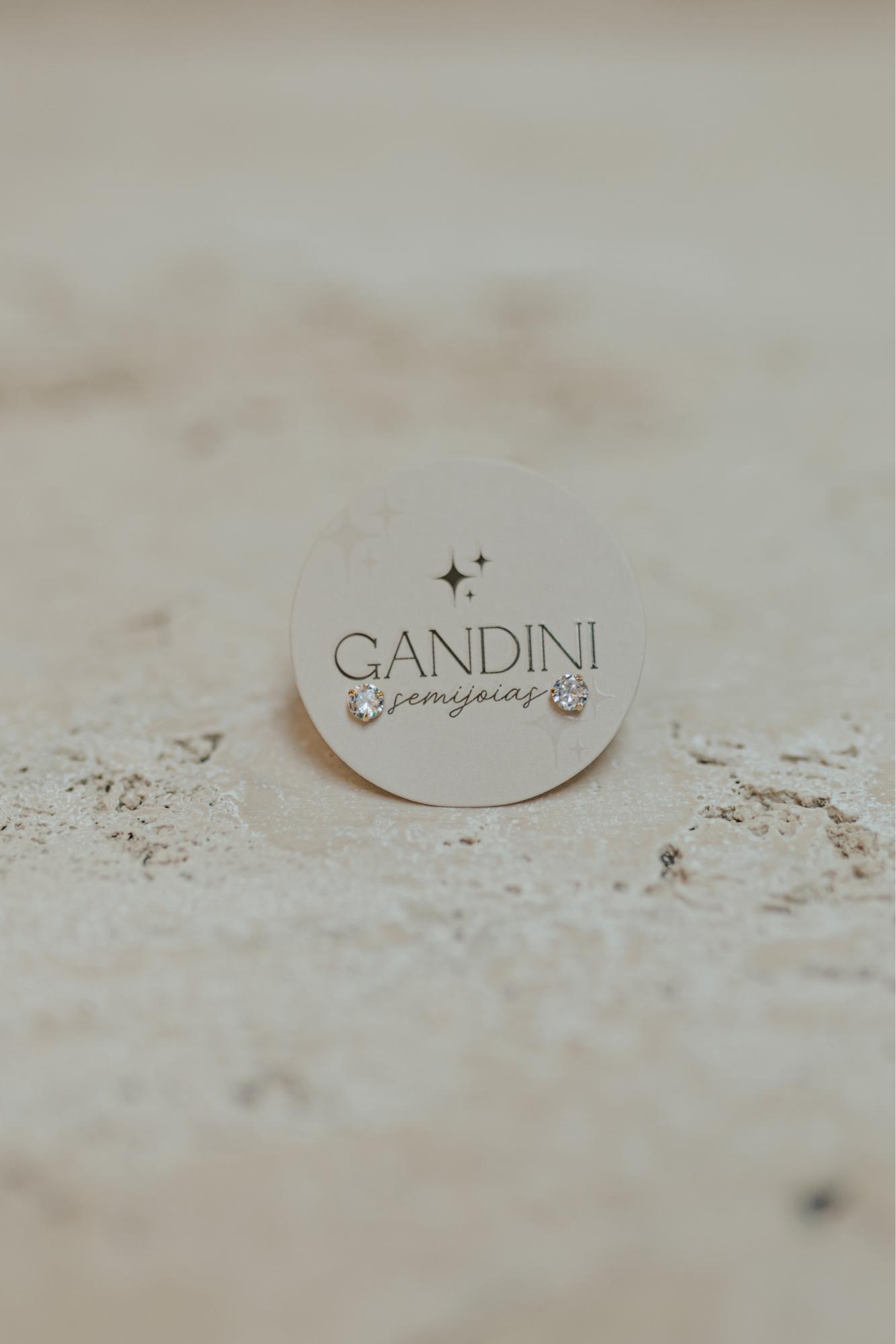 Brinco Ponto de Luz Redondo 4mm Dourado