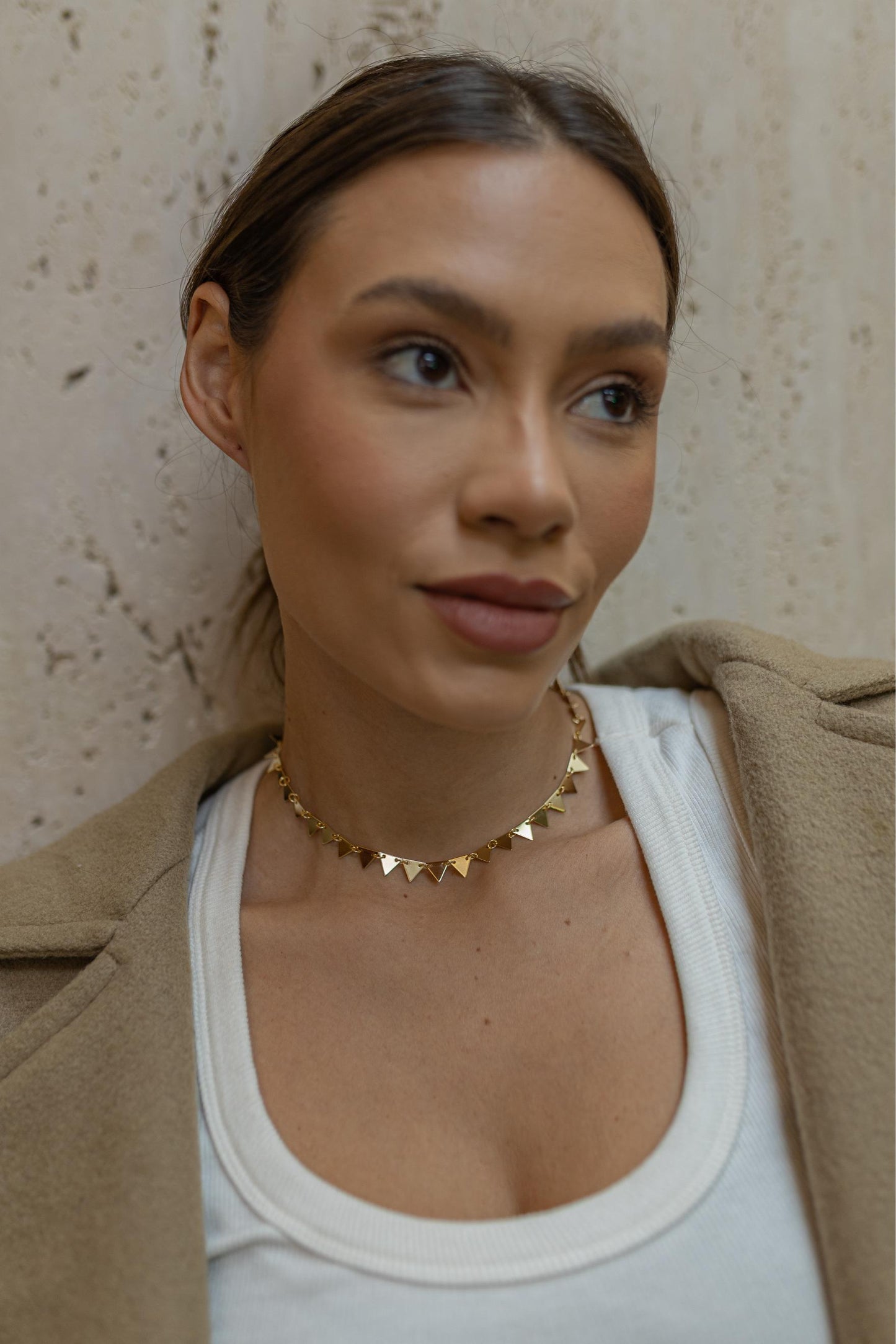 Choker Triângulo Dourado