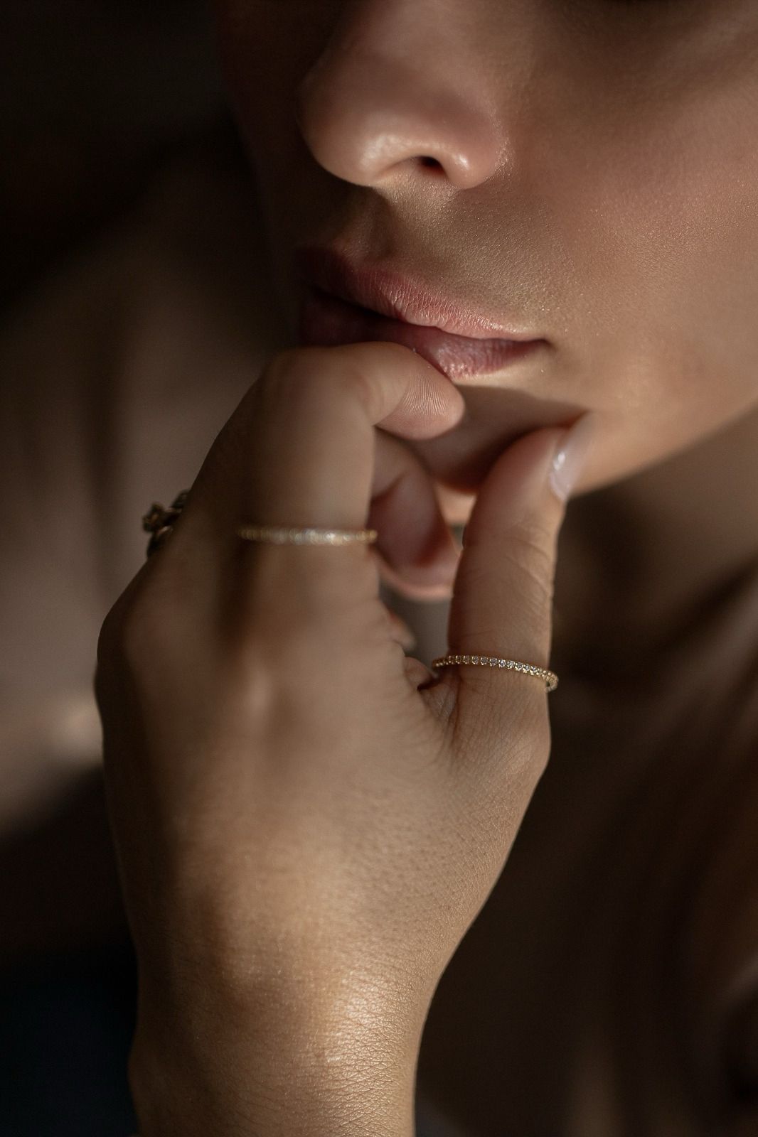 Anel Aparador de Aliança Dourado