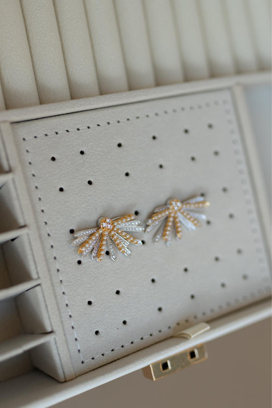 Brinco Ear Jacket Pérola Dourado