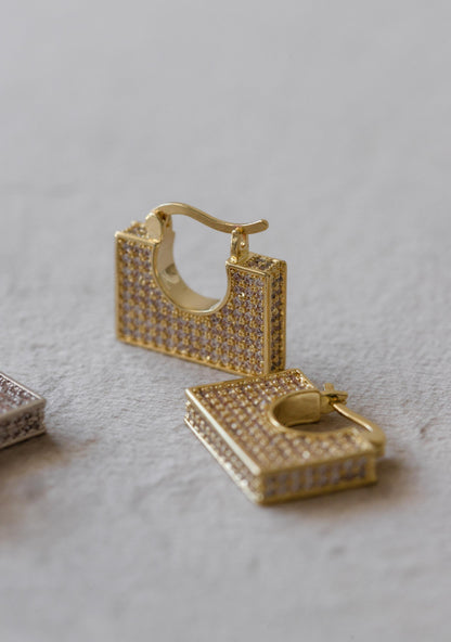 Brinco Argola Quadrado Cravejado Dourado