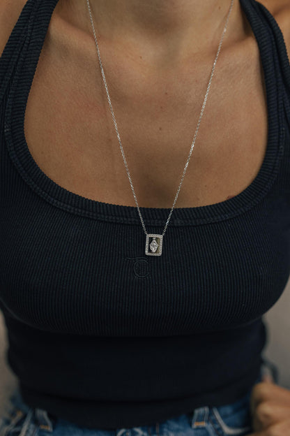 Colar Escapulário Cravejado Nossa Senhora das Graças Moissanite Prata 925 Ródio Branco