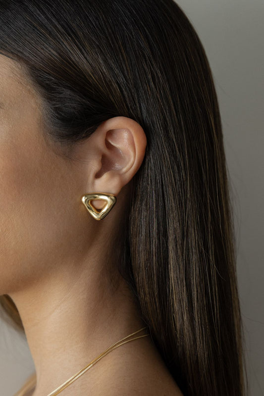 Brinco Triangle Dourado