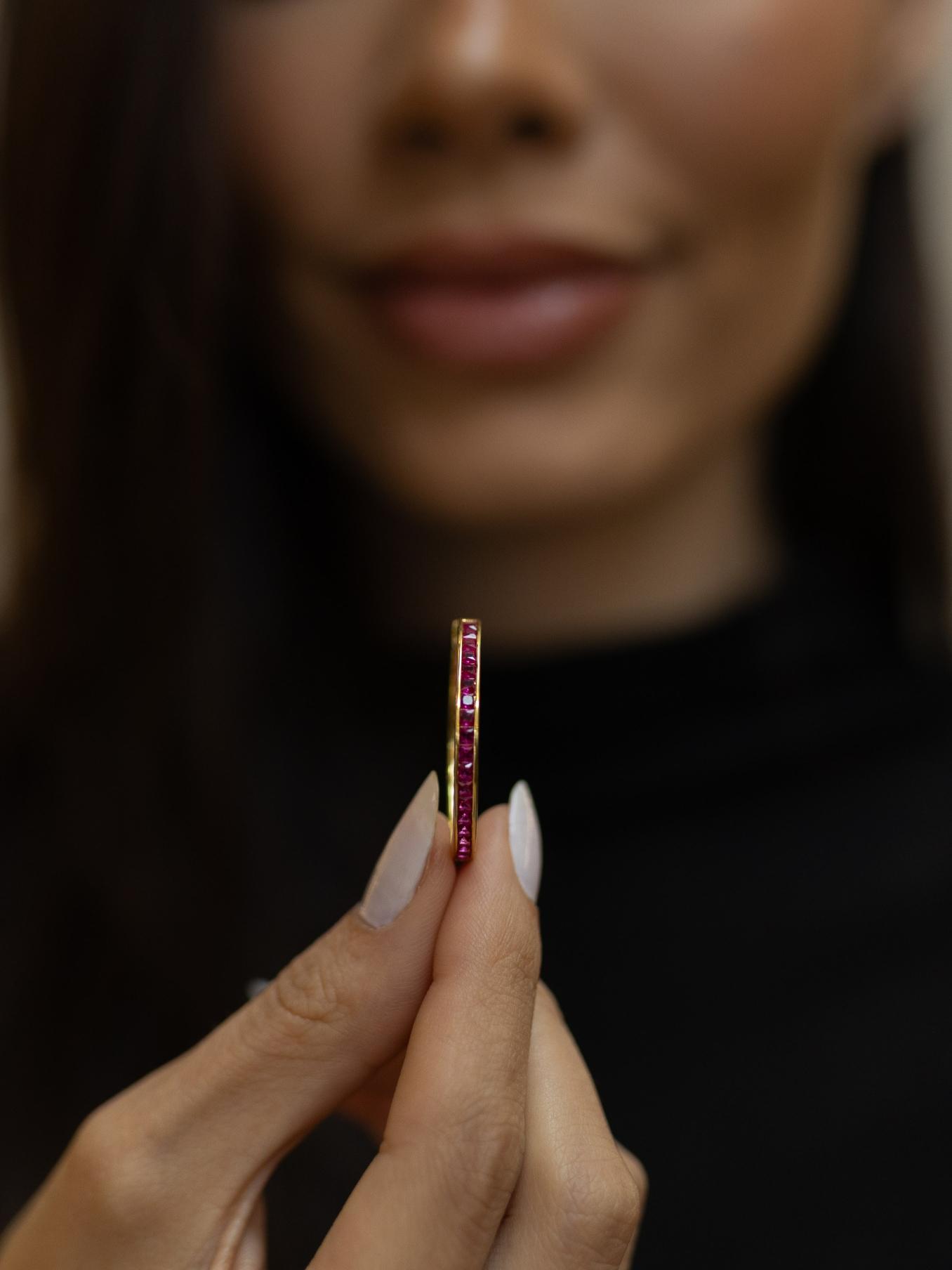 Brinco Argola Cravação Inglesa Pink Dourado