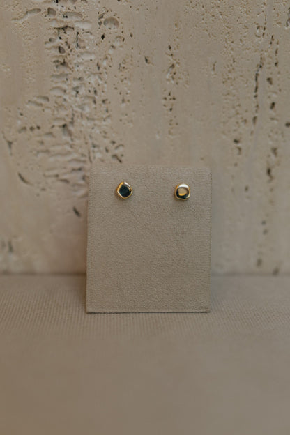 Brinco Orgânico Liso Dourado P