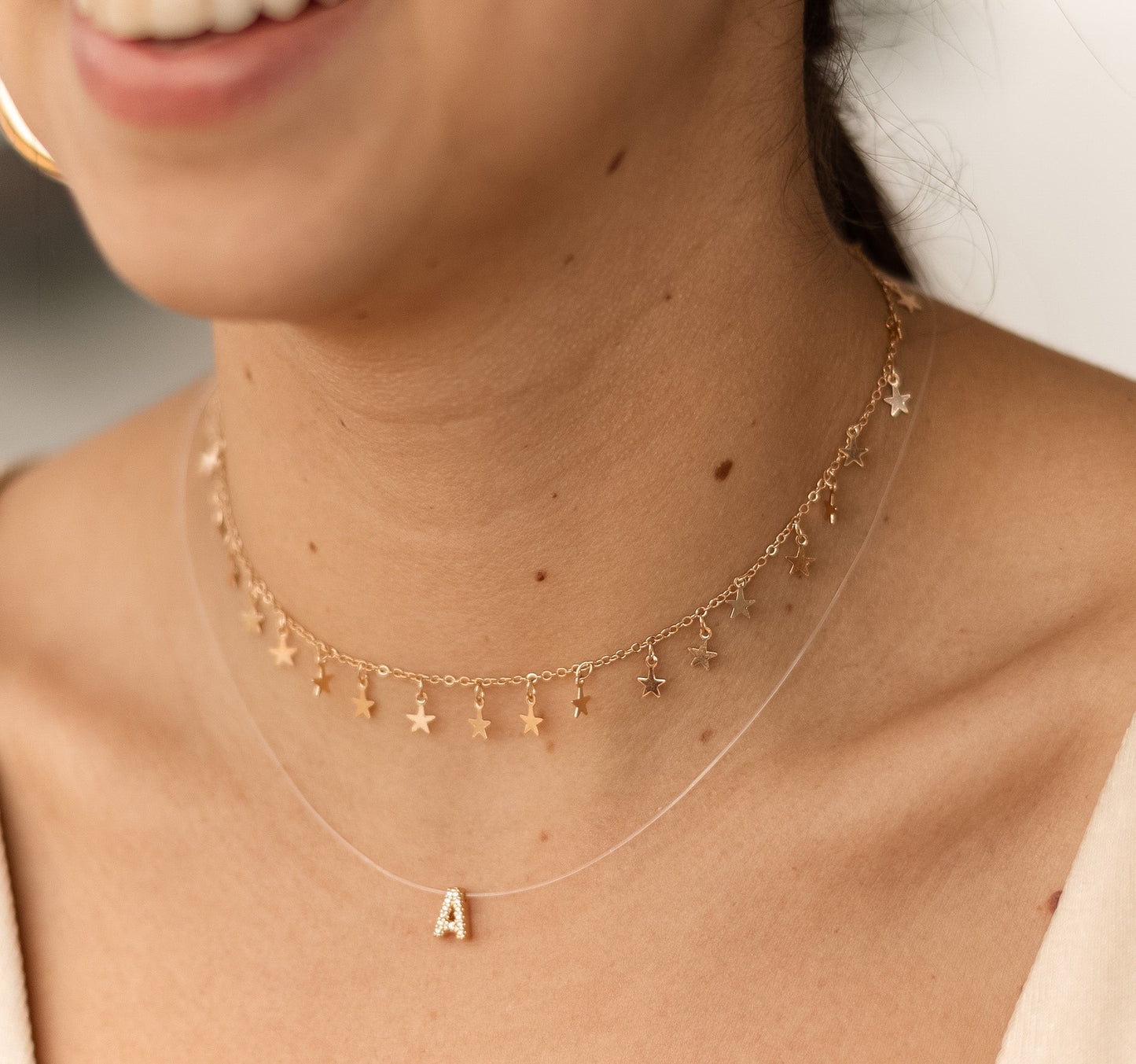 Colar Nylon com Letra Cravejada Dourado