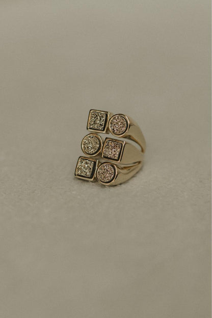 Anel Geométrico Drusa Dourada Dourado