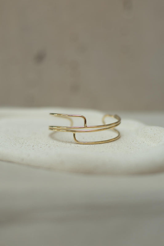 Bracelete Voltas Vazado Dourado