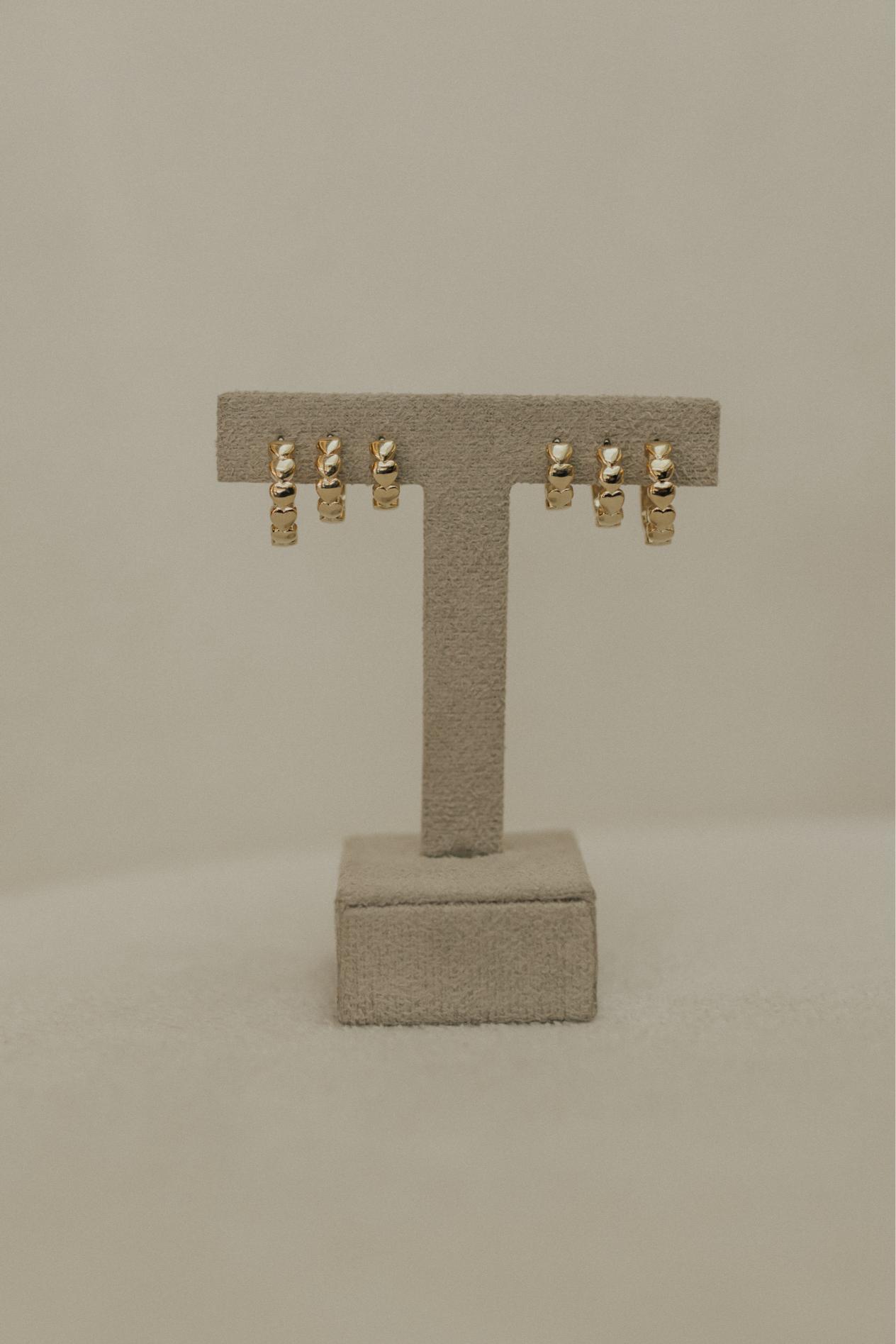 Kit 3 Argolas Click Corações Dourado