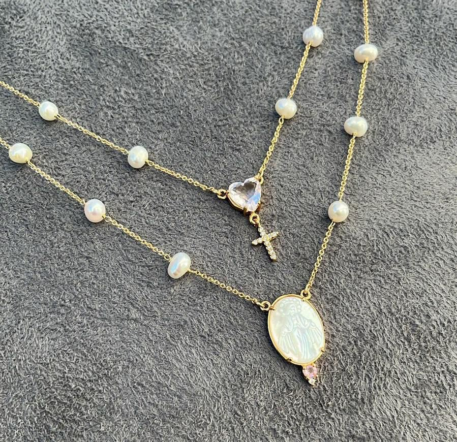 Colar Duplo Nossa Senhora das Graças Pérola Dourado