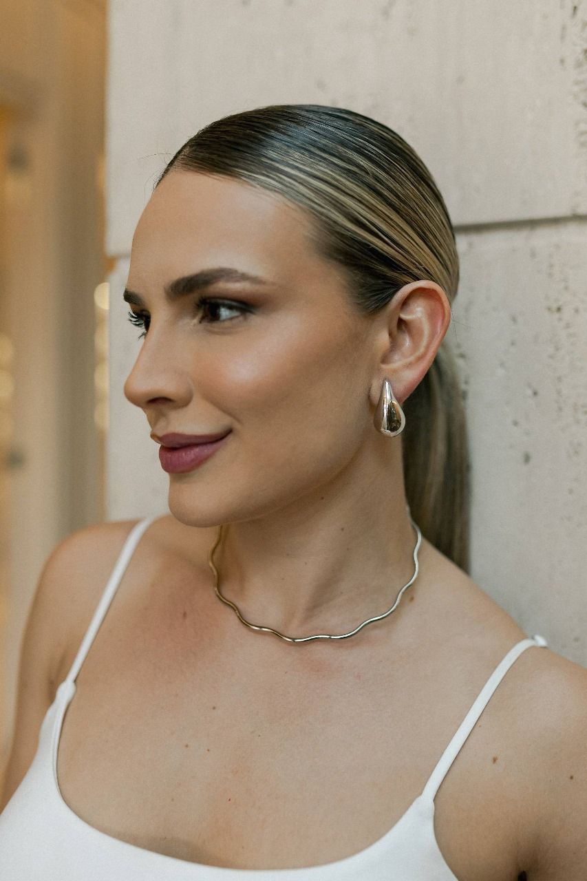 Brinco Gota Oca Maior Ródio Branco