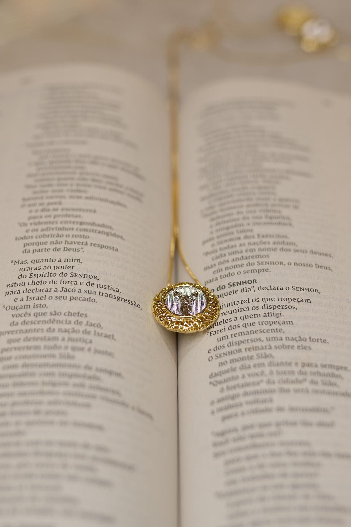 Colar São Gabriel Dourado