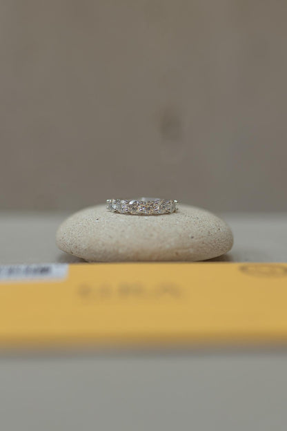 Anel Meia Aliança 4mm Moissanite Prata 925 Ródio Branco