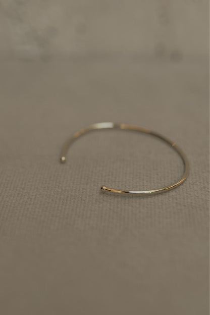 Bracelete Tubo Liso Slim Dourado