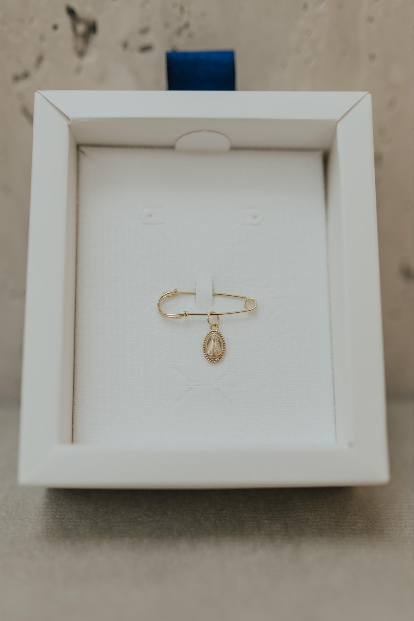 Alfinete Batizado Nossa Senhora Aparecida Prata 925  Dourado