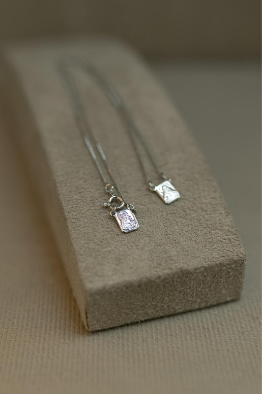 Colar Escapulário Infantil Clássico Ródio Branco