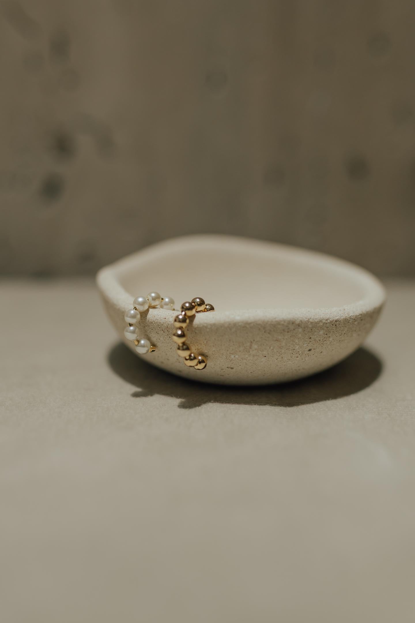 Piercing Fake Bolas Dourado