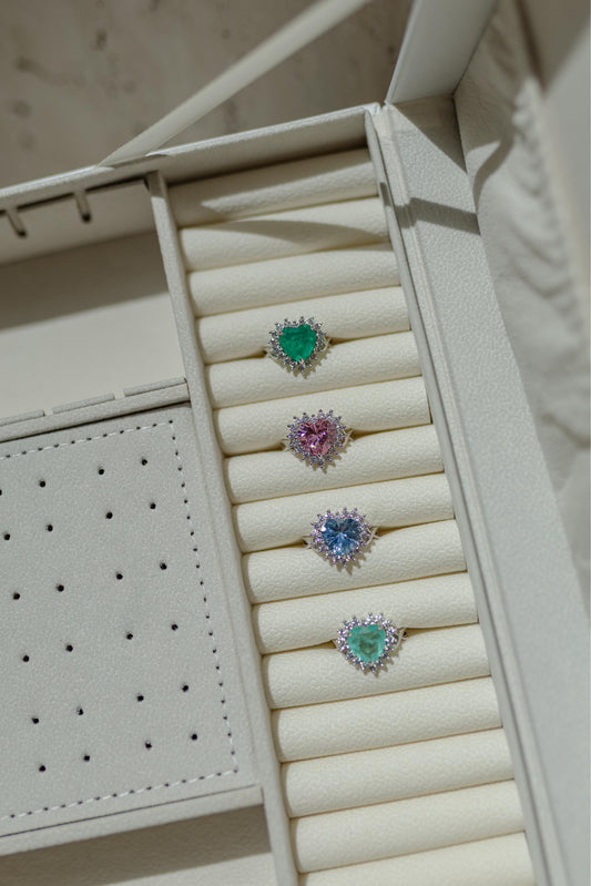 Anel Coração Borda Cravejada Aquamarine Ródio Branco