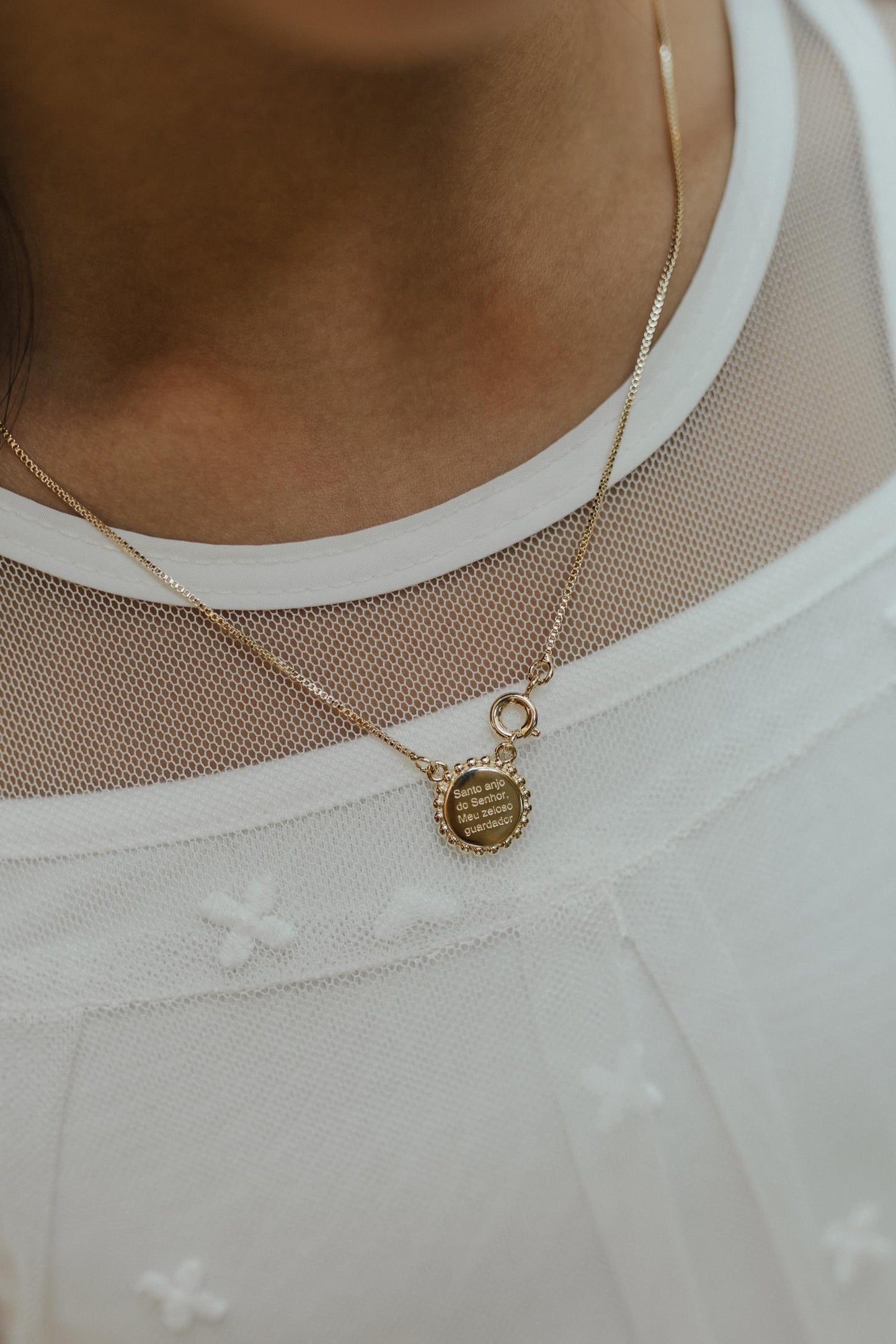 Colar Escapulário Infantil Santo Anjo Dourado