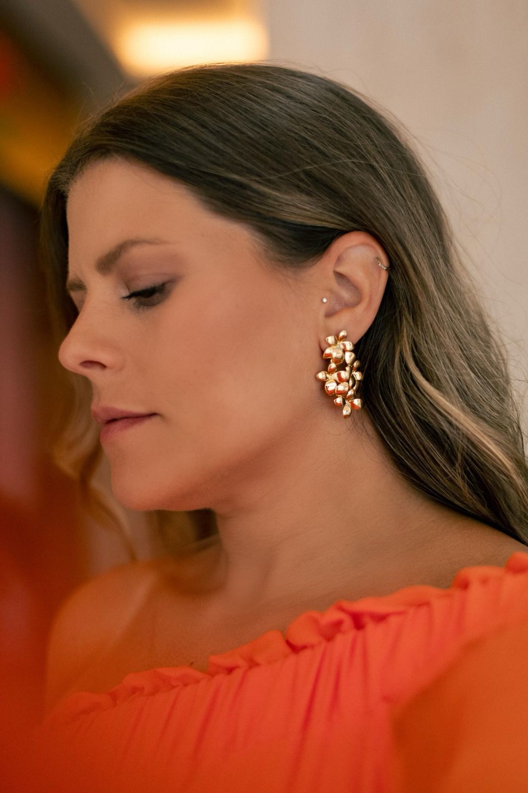 Brinco Flores Liso Dourado